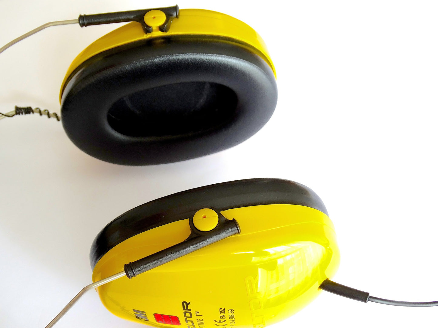 Headphone